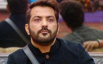 Manu Punjabi quits Bigg Boss, accepts Rs 10 lakh offer instead