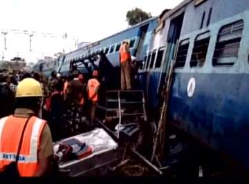 Jagdalpur-Bhubaneswar Hirakhand Express derails in Andhra Pradesh