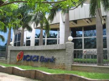 ICICI Bank profit takes 16.7 pc hit, down at Rs 2,611 cr