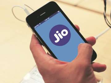 Jio plans fresh coup, may launch VoLTE feature phones starting Rs 999