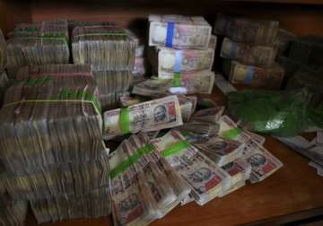 File pic - Scrapped Rs 1000 notes 