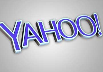 Yahoo to change name, trim board if Verizon deal gets done 