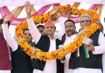 Akhilesh Yadav is most talked about candidate on Facebook