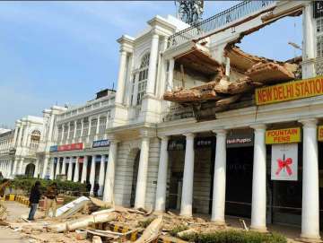 21 restobars at CP were closed after the roof of a vacant room collapsed