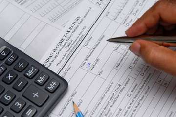 No questions to those depositing up to Rs 2.5 lakh, clarifies I-T 