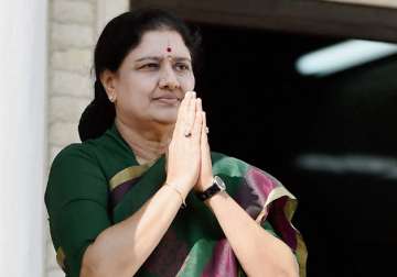 Sasikala after attending AIADMK MLA's meeting in Chennai on Feb 5