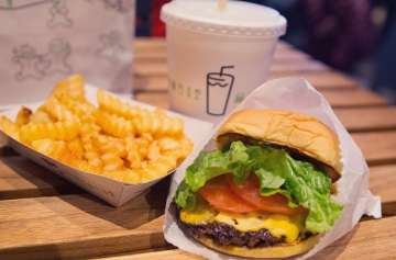 Hidden toxins in fast food packaging increases cancer risk: Study