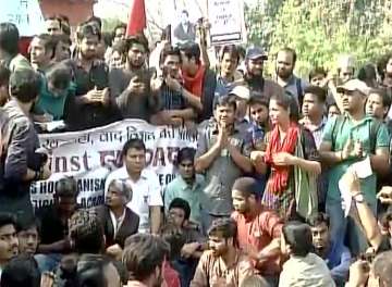 Students march to 'save DU' from ABVP, 'reclaim' space to dissent