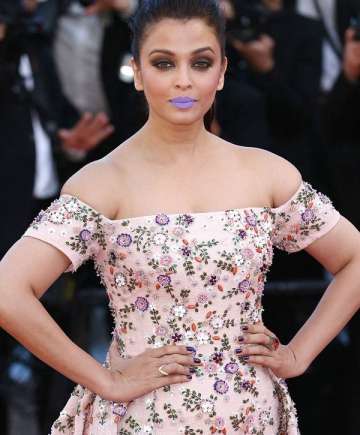 360px x 435px - After Aishwarya and Katrina, is it Deepika's turn to walk Cannes 2017 red  carpet? | Bollywood News â€“ India TV