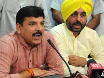 The video shows AAP's Sanjay Singh in a phone conversation with Bhawant Mann