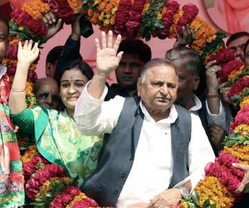 Mulayam's daughter-in-law Aparna Yadav lost in Lucknow Cantt seat