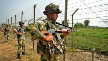 Pakistan Army violated ceasefire on LoC on Sunday