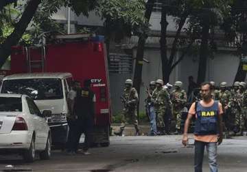 Suicide bomber blows himself up near RAB camp in Dhaka 