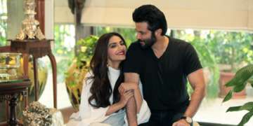 Anil Kapoor & Sonam Kapoor has an 'Emotional Message' for Sunita Kapoor on her b