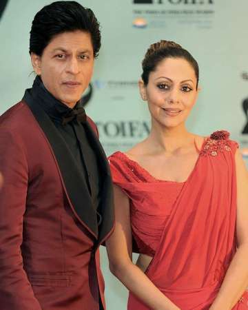 Shah Rukh Khan with wife Gauri