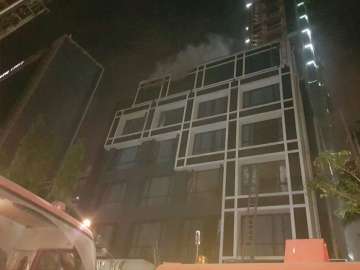 Major fire breaks out at Kolkata hotel, two dead 