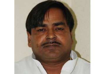 Rape accused Samajwadi Party leader Gayatri Prajapati arrested 