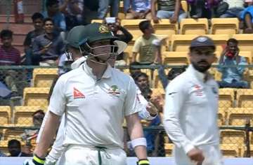 Steve Smith sought help from dressing room for DRS call