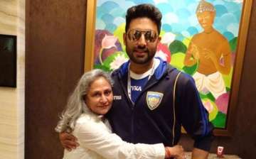 Abhishek wishes mom, Jaya Bachchan with a throwbac