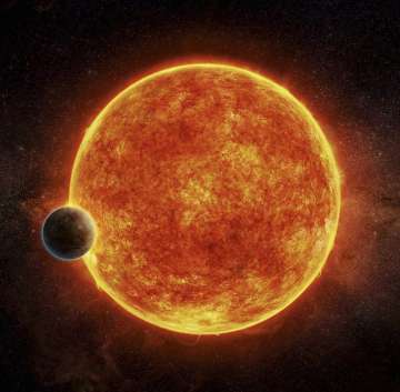 Super-Earth: Scientists discover planet that could contain liquid water