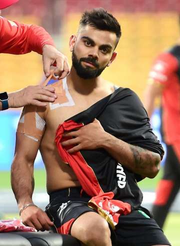 RCB, Virat Kohli, Injured, Fielding, IPL 2017, IPL
