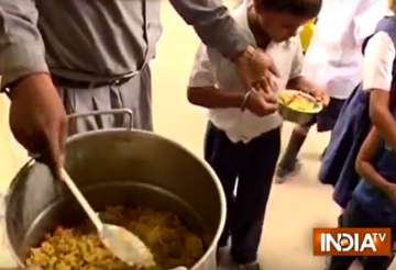 NGO Akshay Patra provides quality food to 15 lakh school children for free 