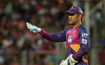 Rising Pune Supergiants vs Mumbai Indians: Fans expect Dhoni’s first IPL ton in 