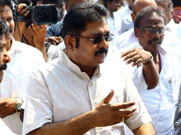 Dhinakaran faction to meet Tamil Nadu Governor tomorrow 