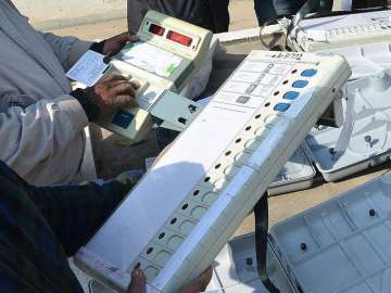 16 opposition parties urge EC to revert to paper ballots