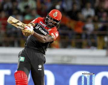 Chris Gayle signalled his return to form with a 38-ball 77 