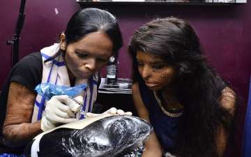 Acid attack victims to be a tattoo artist? 