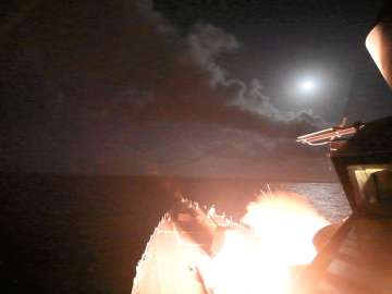 USS Porter (DDG 78) launches a tomahawk land attack missile