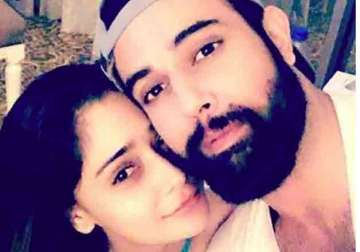 Is Sara Khan dating her Pakistani co-star? Here’s what she said