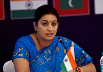 Four detained after Smriti Irani alleges they chased her 