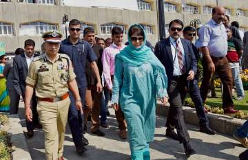 Mehbooba Mufti heckled by women at function