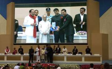 President Mukherjee presents National Film Awards