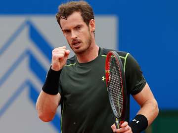 Andy Murray remains on top of ATP ranking