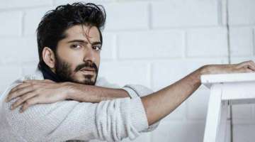 harshvardhan kapoor in milan talkies