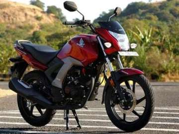 Honda unseats Bajaj as No-2 bikes-maker