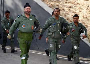 Air Chief Marshal BS Dhanoa on a 3-day visit to Kargil air force station