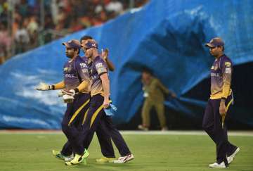 Kolkata restrict Hyderabad to 128/7 in eliminator