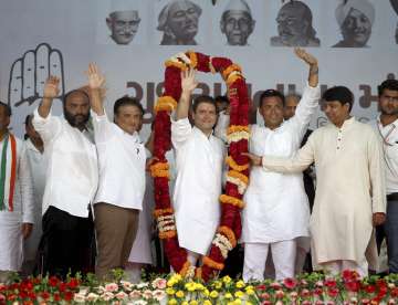 Rahul Gandhi launches Congress' poll campaign in Gujarat