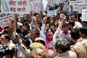 AAP workers protest outside EC officer over alleged tampering of EVMs