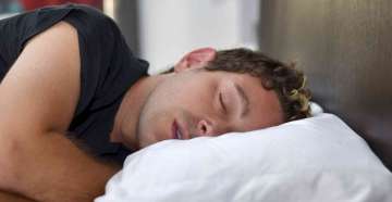 Less than 6 hours of sleep increases death risk 