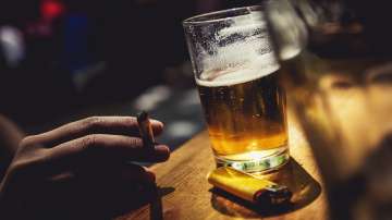 Alcohol Vs. Cigarettes: Which is more dangerous? 