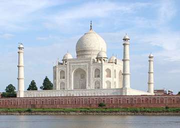Wah Taj! monument of love among top 10 global landmarks 