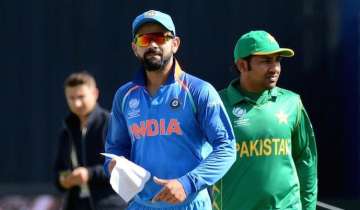 Live Scorecard and Commentary, India vs Pakistan