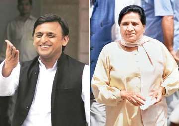 Akhilesh Yadav, Mayawati