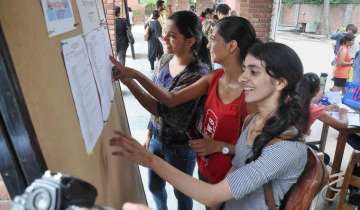 Delhi University has released first cut-off for undergraduate admissions 