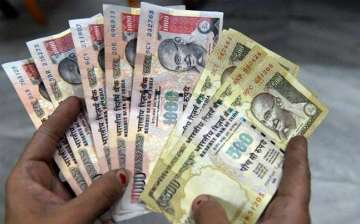 Deposit scrapped Rs 500, Rs 1000 notes with RBI by July 20: Govt to banks